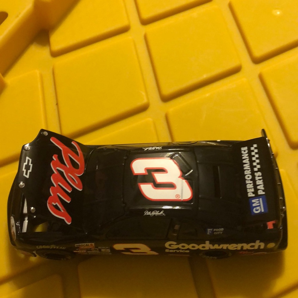 Dale Earnhardt Action Platinum Series Bank